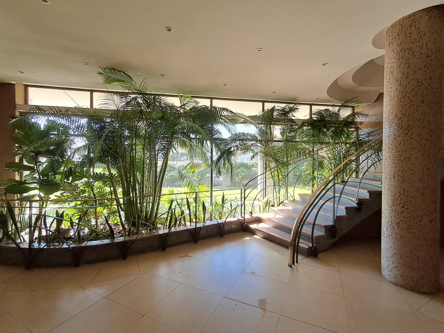 To Let 0 Bedroom Property for Rent in Sea Point Western Cape